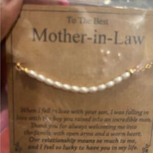 Elegant Pearl Bracelet for Mother in Law